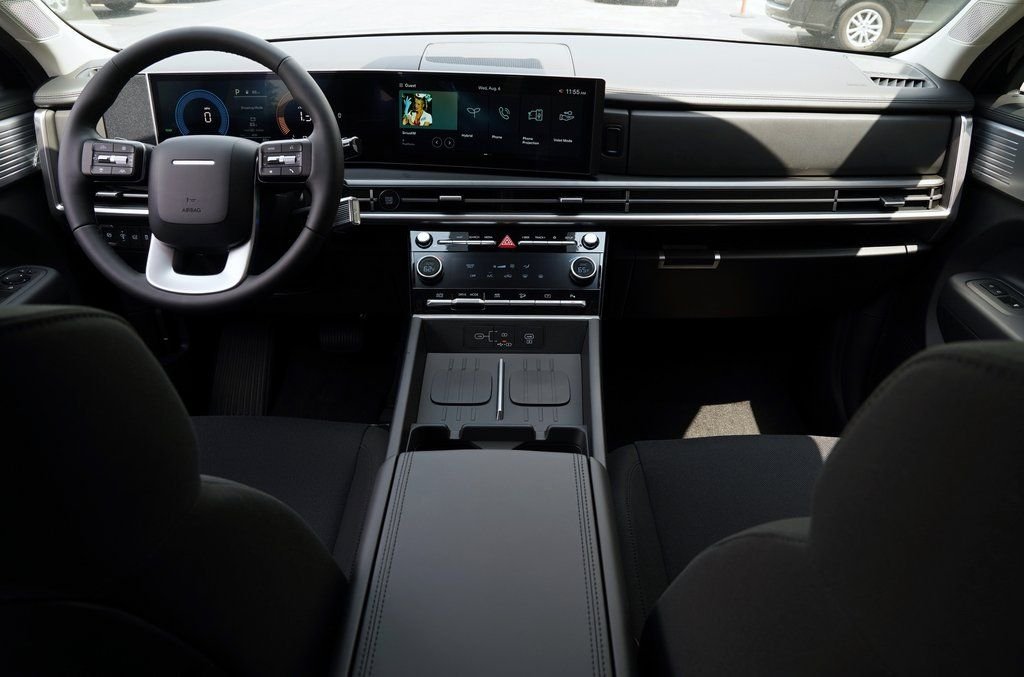 New 2026 Phantom Black Hyundai SE image 29