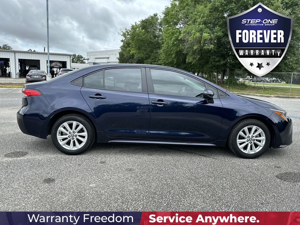 Used 2024  Toyota LE image 8