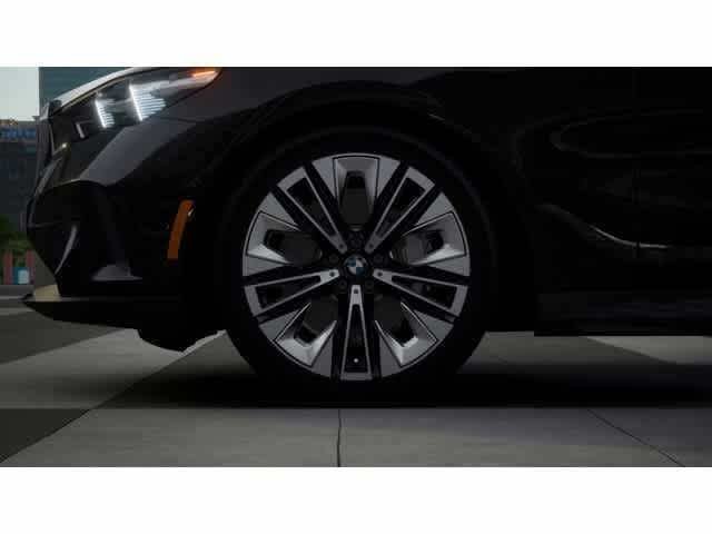2026 BMW 5 Series 530i - Photo 7