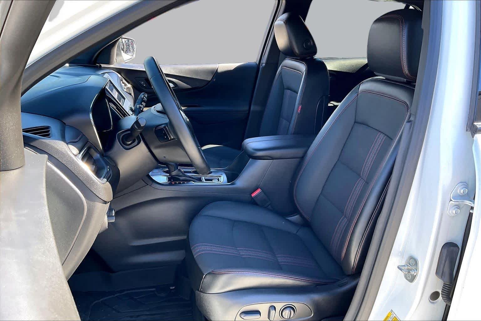 Used 2023 Summit White Chevrolet RS image 8