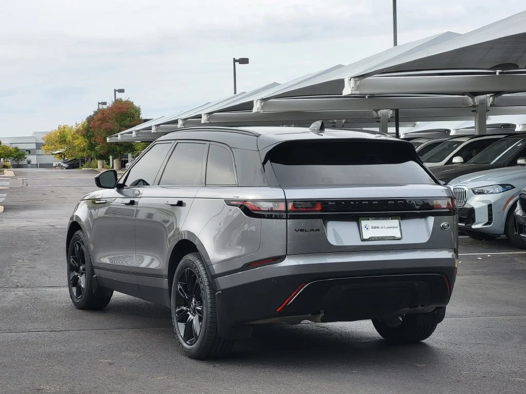 Used 2023  Land Rover S image 8