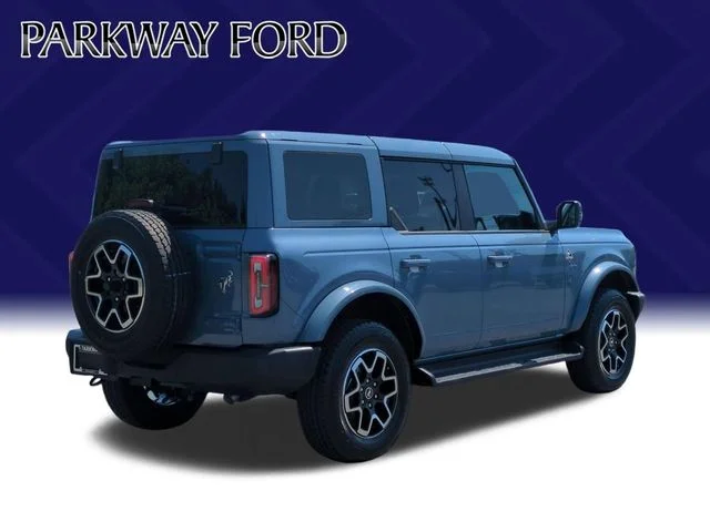 Used 2025 Gray Ford Outer Banks image 5