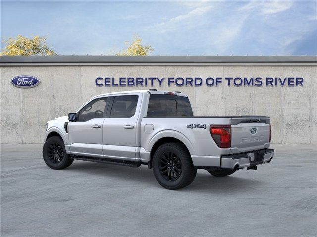 New 2026 Iconic Silver Metallic Ford XLT image 4