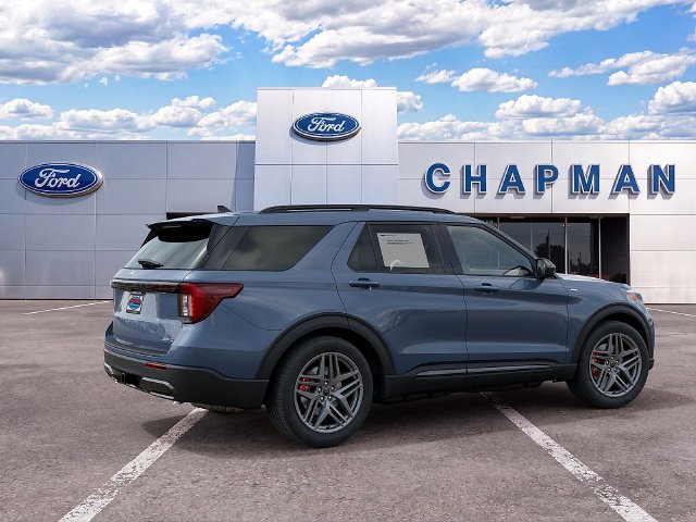 New 2027 Vapor Blue Metallic Ford ST-Line image 5