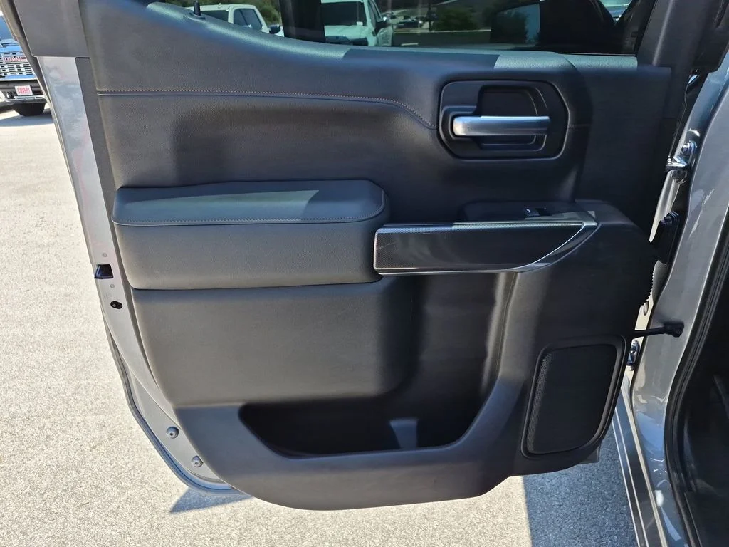 Used 2021 Gray GMC AT4 image 32