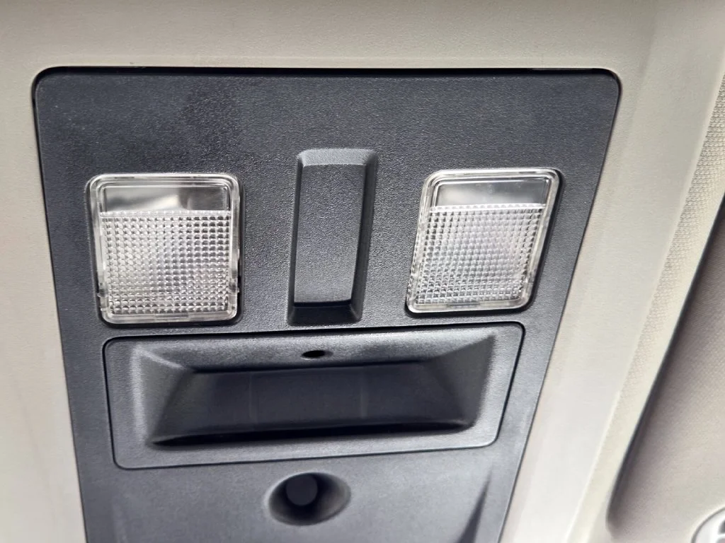 Used 2023 White Ram SLT image 18