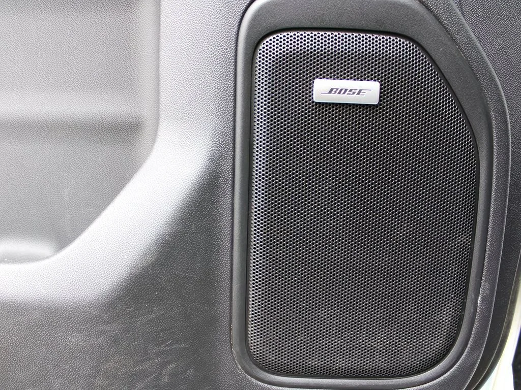 Used 2021 Summit White Chevrolet LT Trail Boss image 12