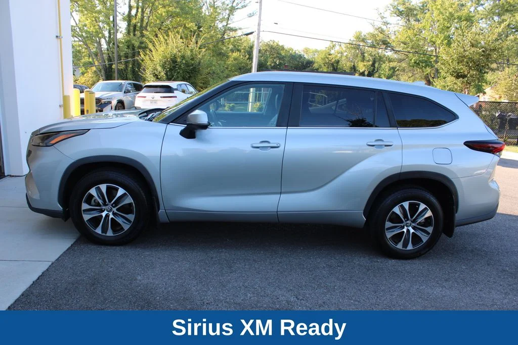 Used 2024 Silver Toyota XLE image 12