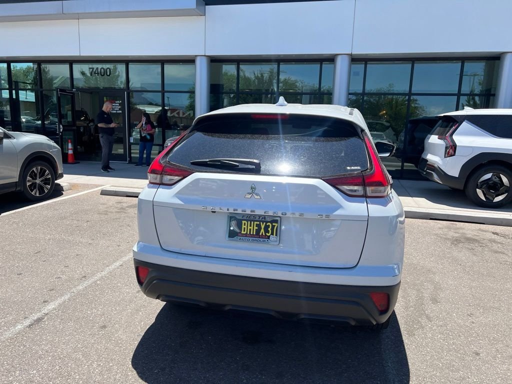 Used 2022  Mitsubishi ES image 8