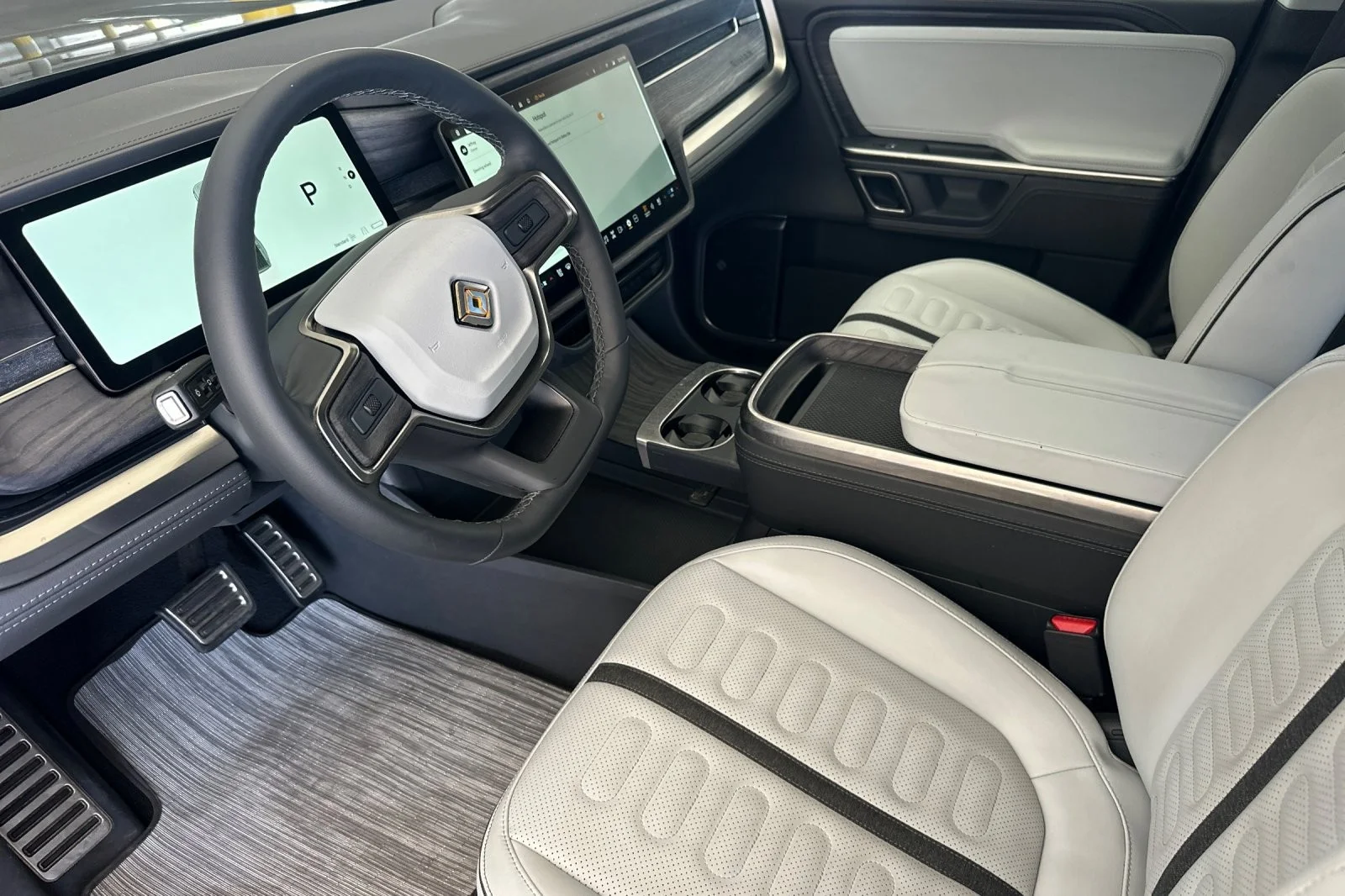 Used 2024 GRAY Rivian Adventure image 9