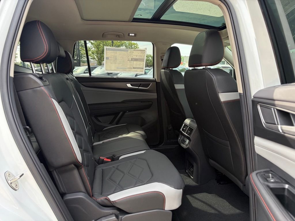 New 2026 Opal White Pearl Volkswagen 2.0T Peak Edition image 20