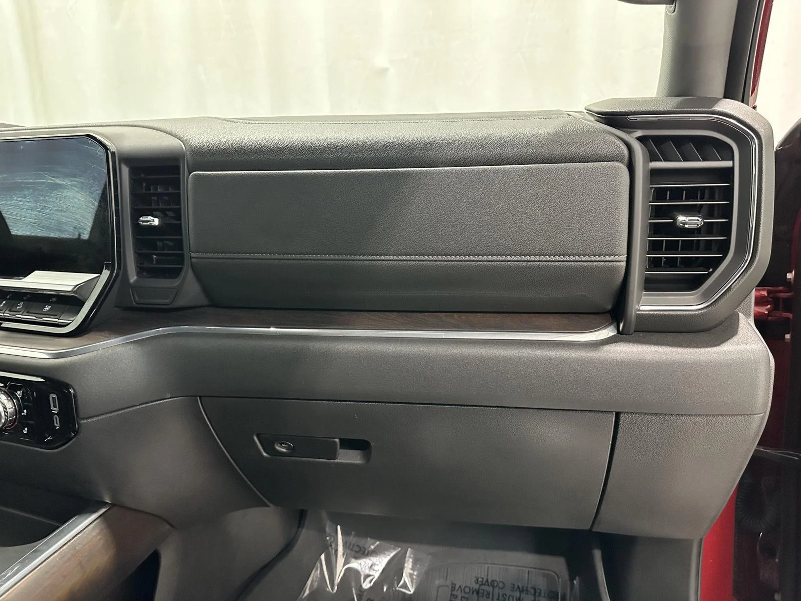 Used 2024 Volcanic Red Tintcoat GMC SLT image 26