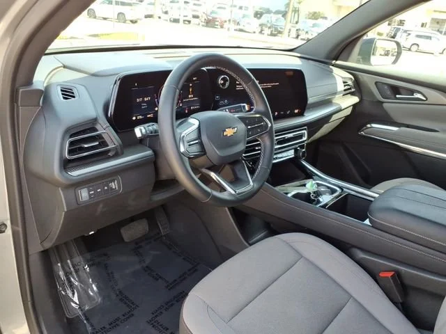 Used 2025 Sterling Gray Metallic Chevrolet LT image 14