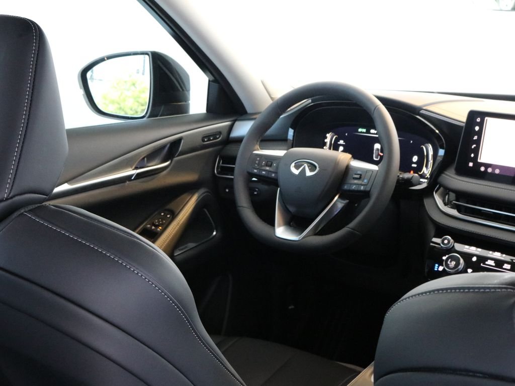 New 2027 HARBOR GRAY INFINITI Luxe AWD image 42