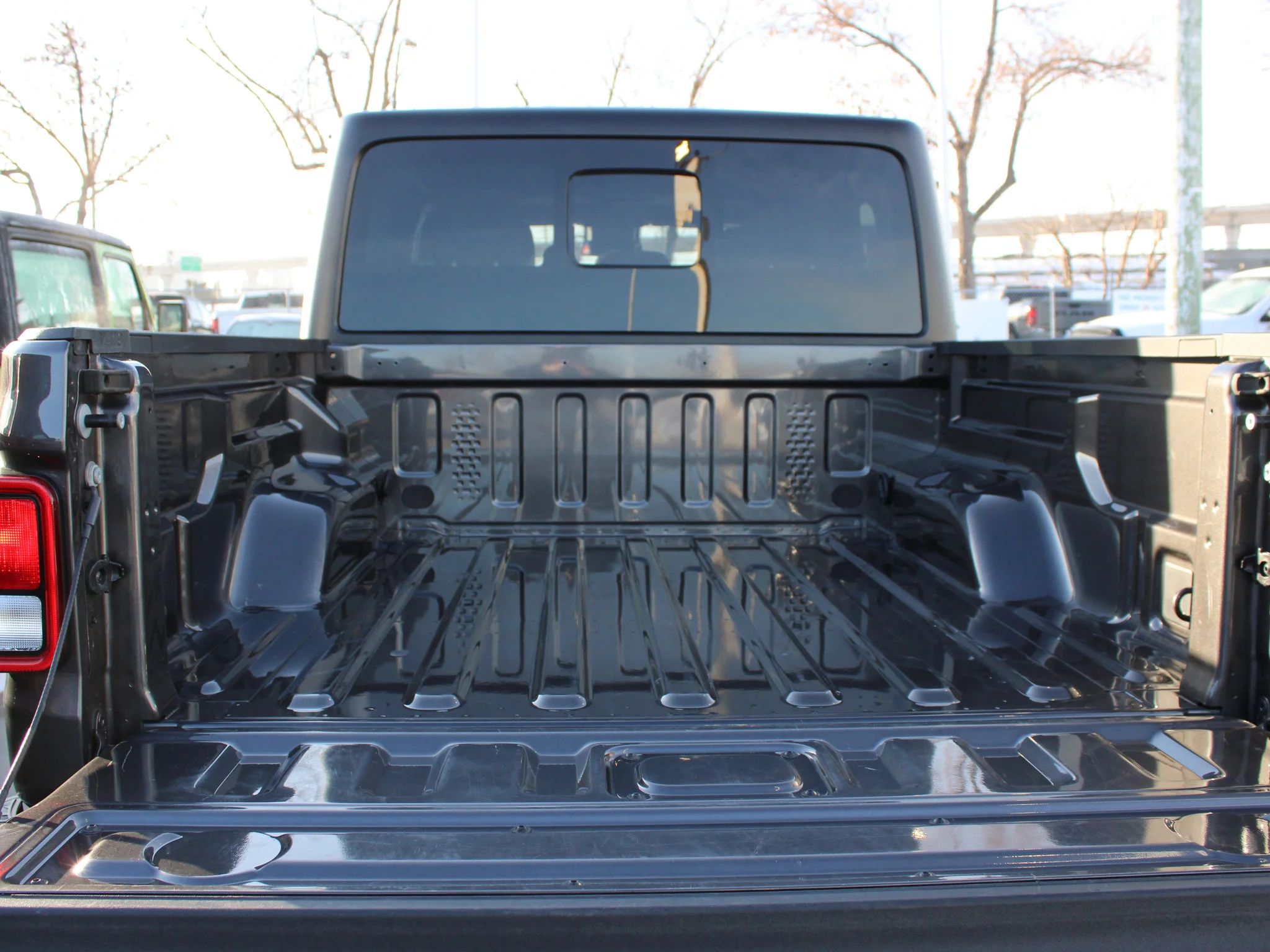 Certified Used 2024 Grey Jeep Sport S * V6 | Heated Seats | Adaptive Cruise | Apple CarPlay | Backup Camera image 15