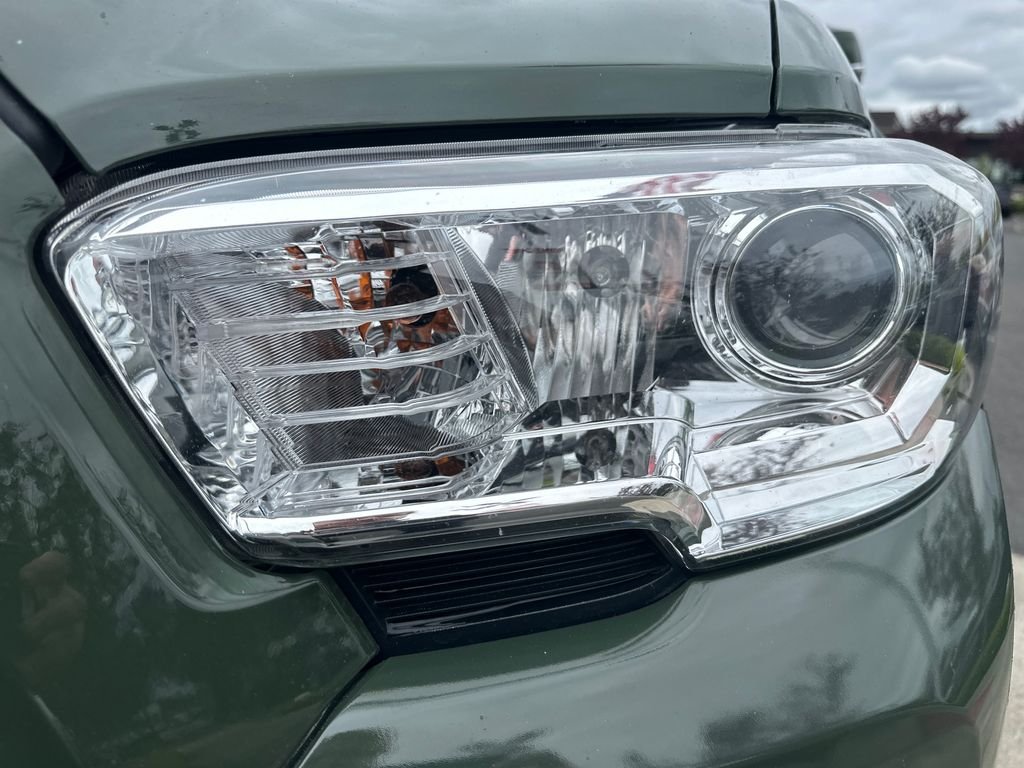 Used 2021 Army Green Toyota SR5 image 9