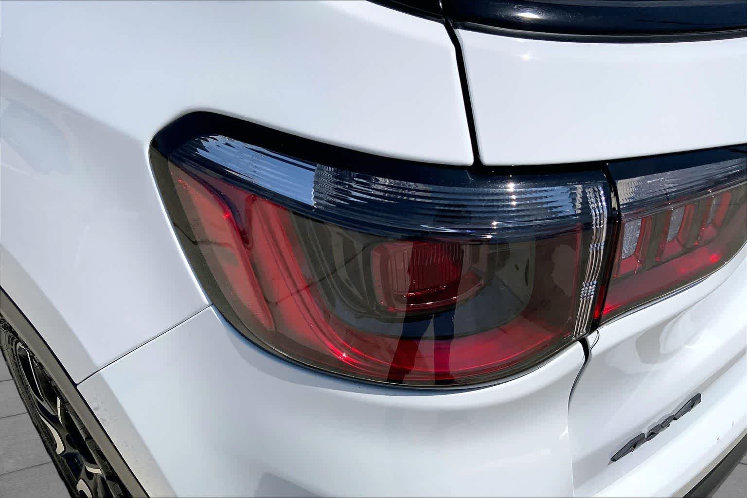 Used 2026 Bright White Clearcoat Jeep Trailhawk image 27