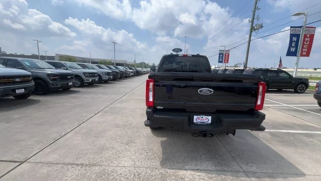 New 2026 Agate Black Metallic Ford XL image 9