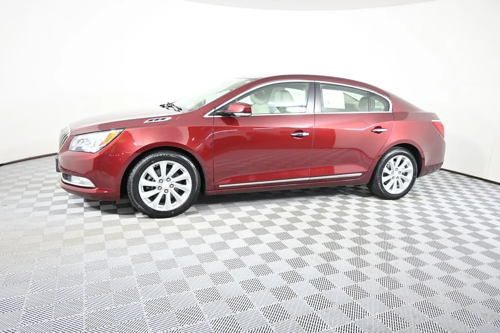 Used 2015 Buick LaCrosse Leather with VIN 1G4GB5G31FF178538 for sale in Forest Lake, Minnesota