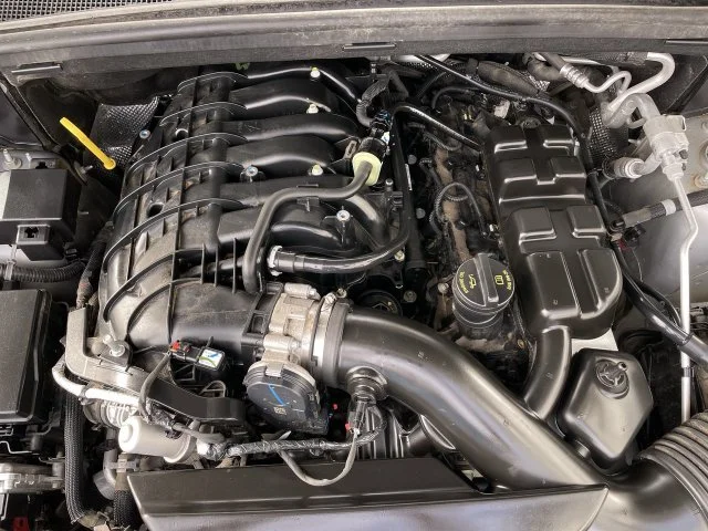 Used 2024 Silver Dodge SXT image 25