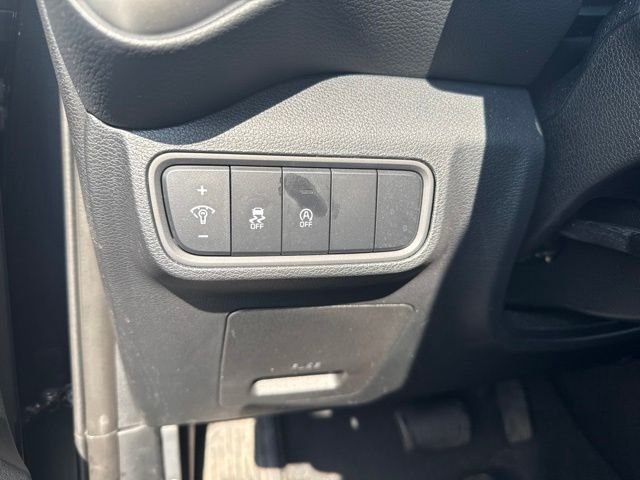 Certified Used 2025 Gray Kia LX image 18