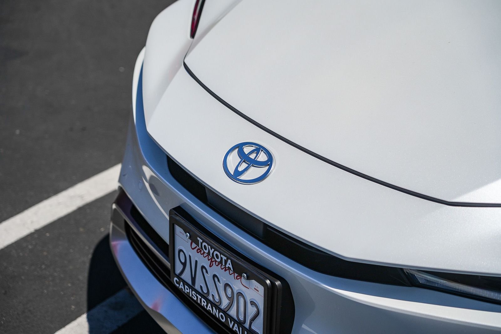 Certified Used 2026 PLATINUM WHITE PEARL MC. Toyota SE image 3
