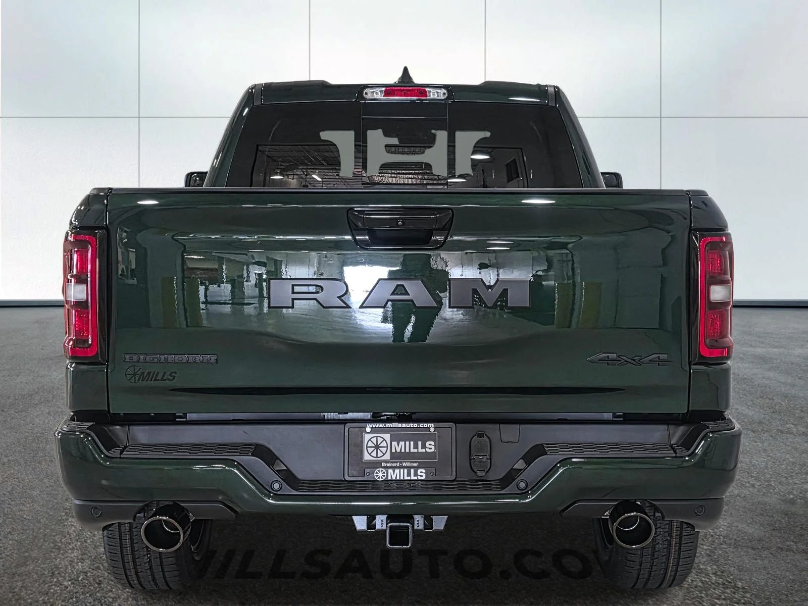 New 2026 Serrano-Green Metallic Exterior Paint RAM Big Horn/Lone Star image 6