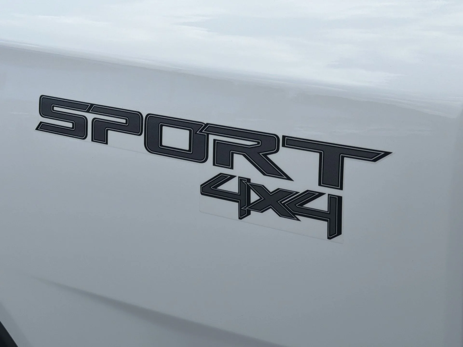 New 2026 Oxford White Ford XLT image 28