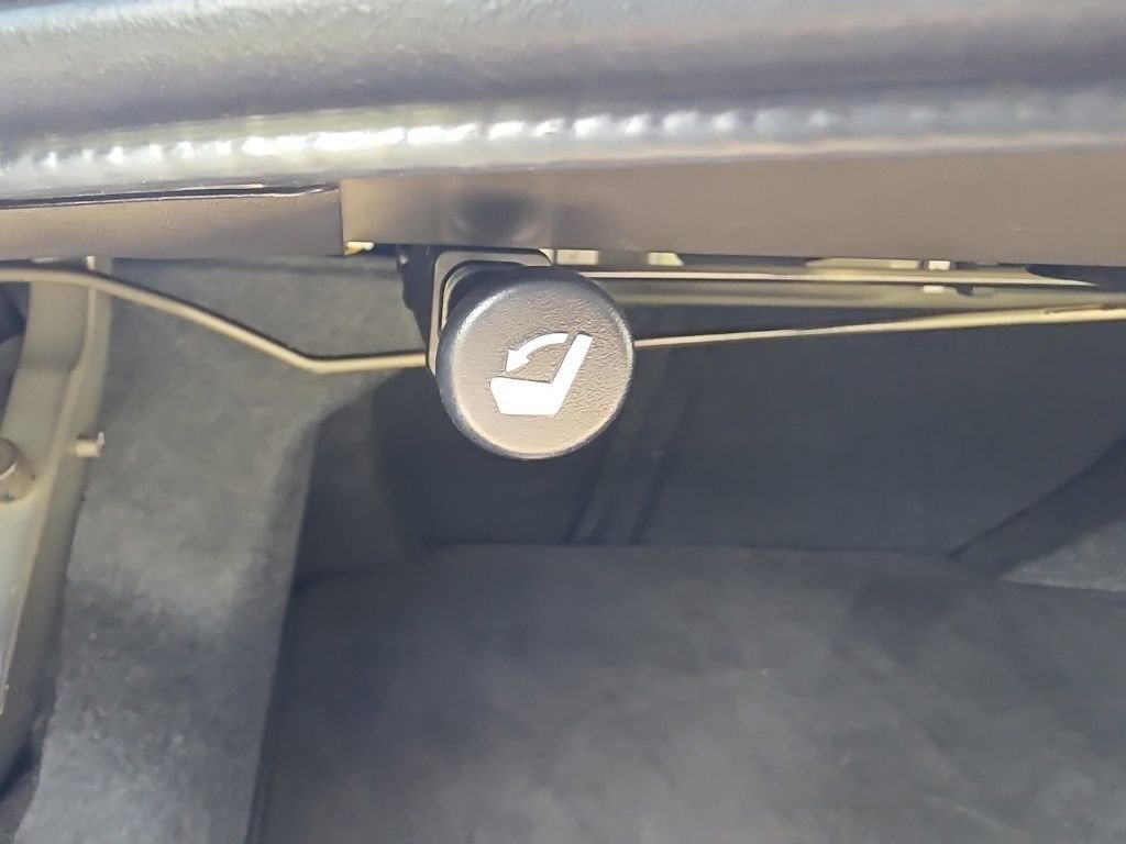 Used 2025 Black Nissan 2.5 SV image 28