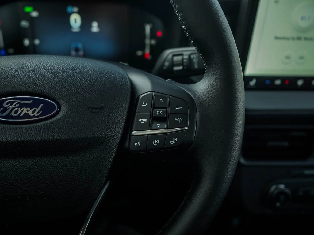 New 2026 Shadow Black Ford XLT image 19