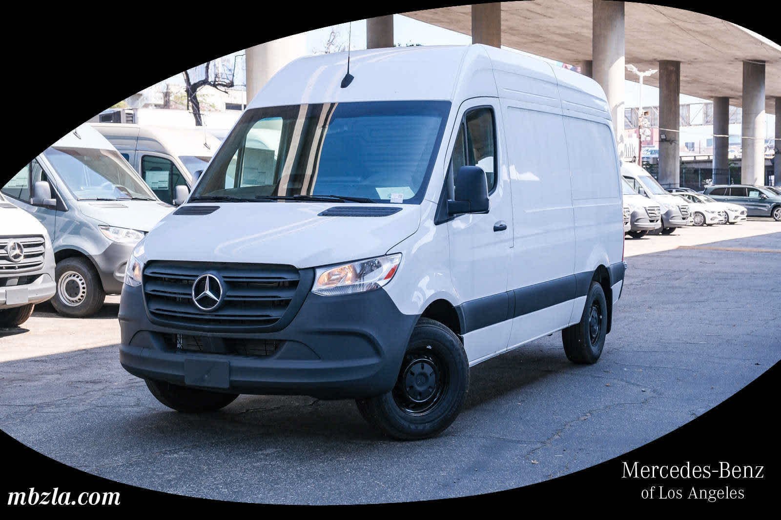 New 2025 Arctic+White Mercedes-Benz Cargo 144 WB  RWD 2.0L 4-Cylinder image 3