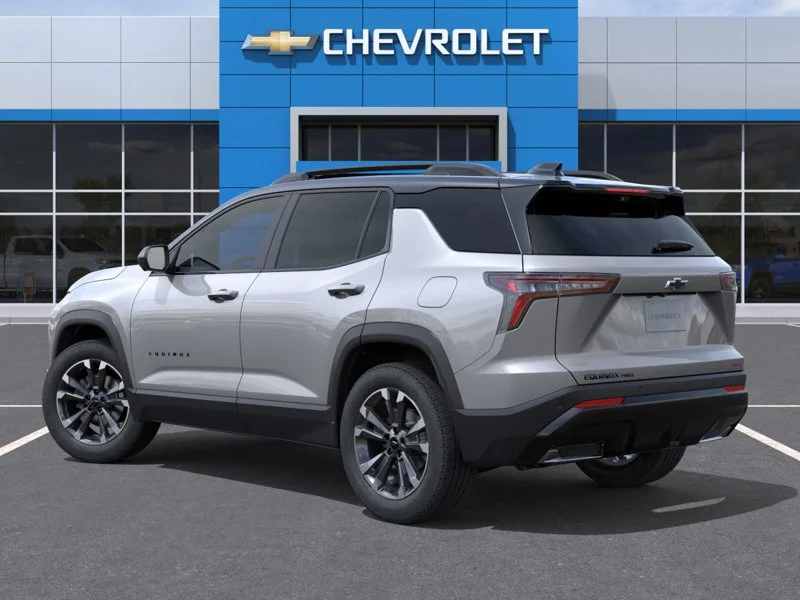 New 2027 Grey Chevrolet AWD 4dr RS image 3