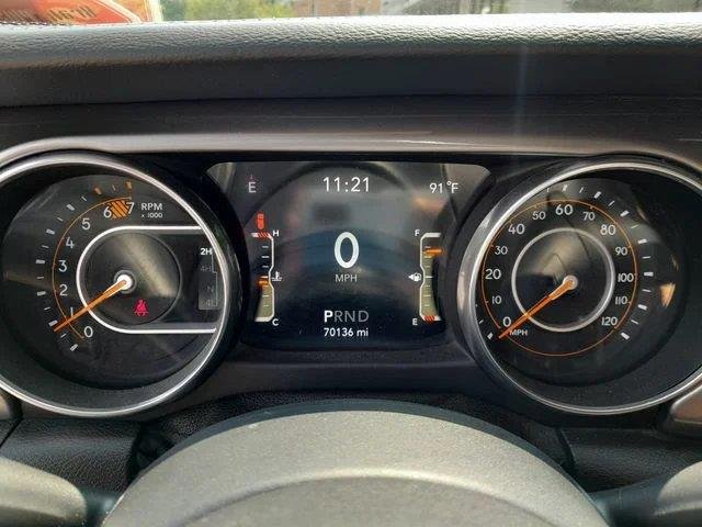 Used 2018  JEEP  image 12