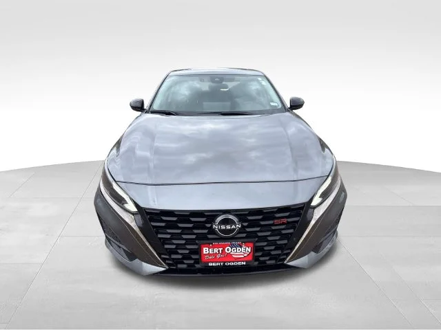 Used 2024 Gray Nissan 2.5 SR image 2