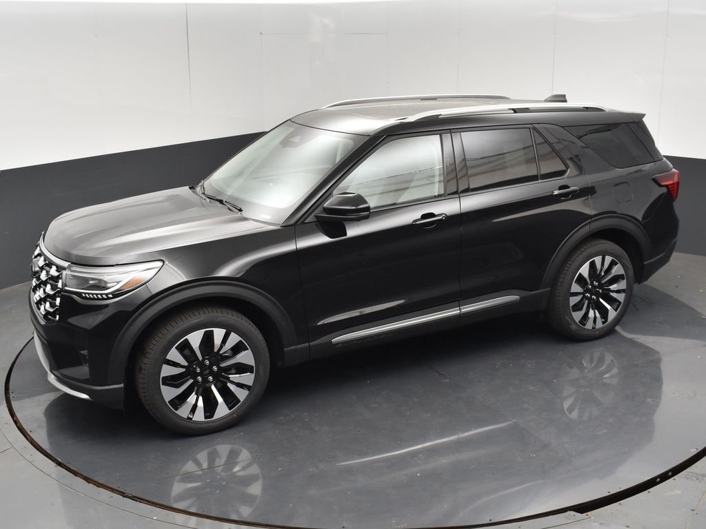 New 2026 Agate Black Metallic Ford Platinum™ image 32