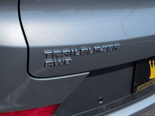 New 2026 Sterling Gray Metallic Chevrolet LT image 33