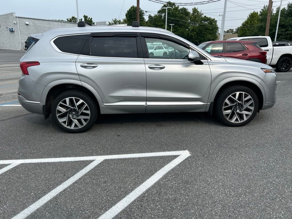 Used 2023 Silver Hyundai Calligraphy image 4