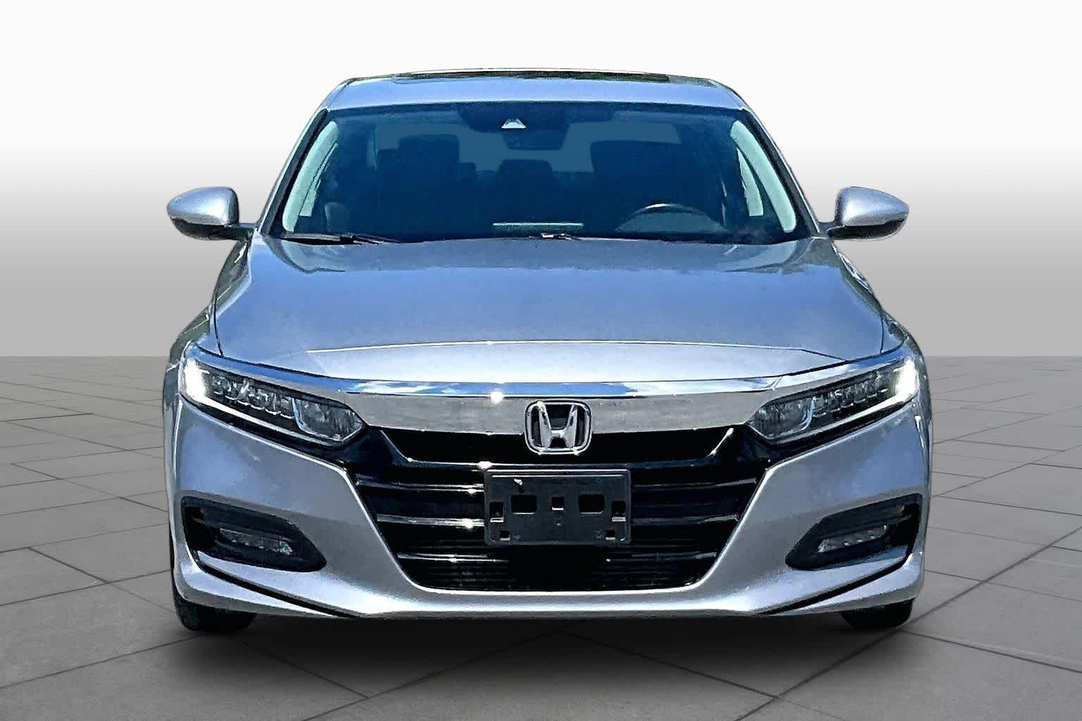 Used 2020 Lunar Silver Metallic Honda EX-L image 4