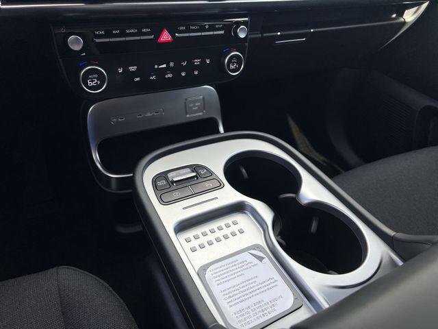 2026 Hyundai IONIQ 9 SE - Photo 6