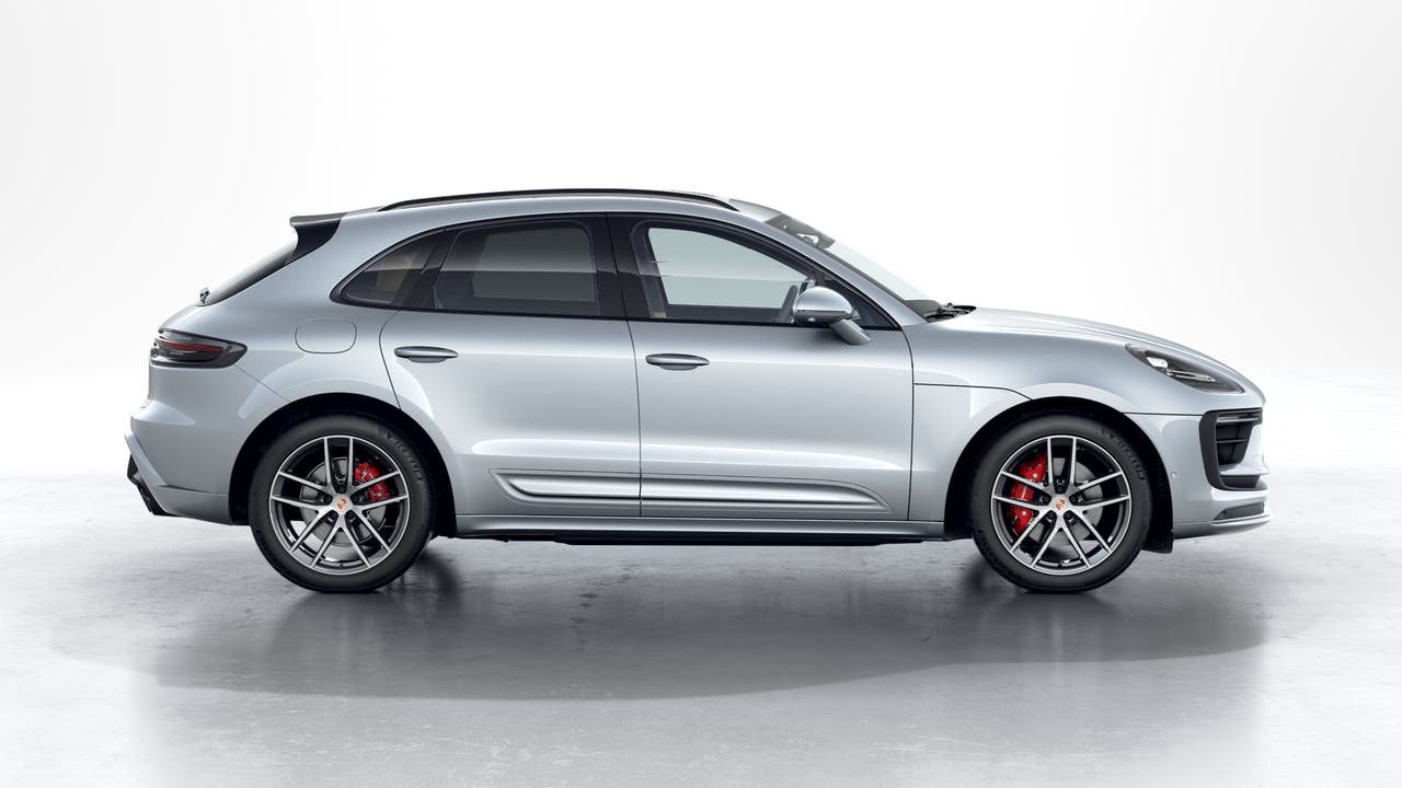 New 2026 Dolomite Silver Metallic Porsche S image 6