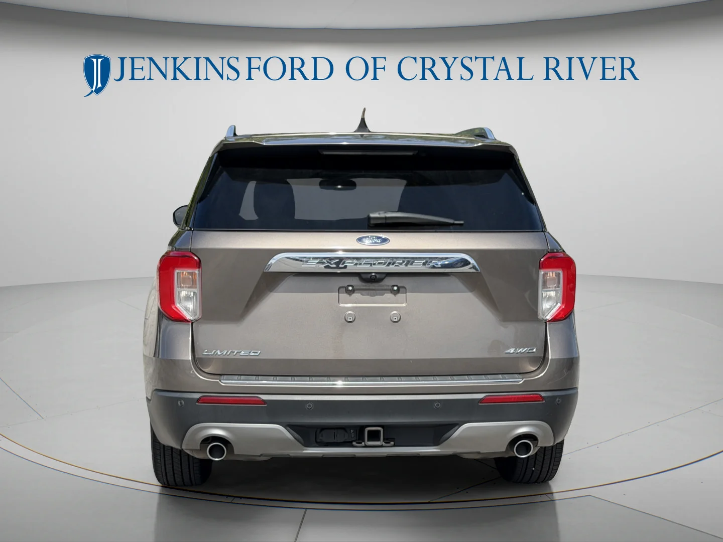 Used 2021 Stone Gray Metallic Ford Limited image 5