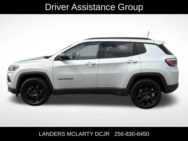 Used 2026 Silver Jeep Latitude image 7