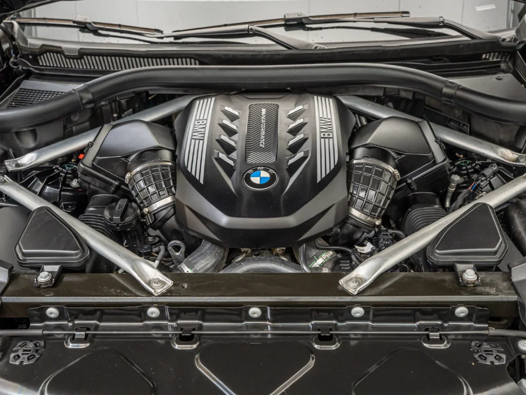 Used 2020 Black Sapphire Metallic BMW M50i image 52