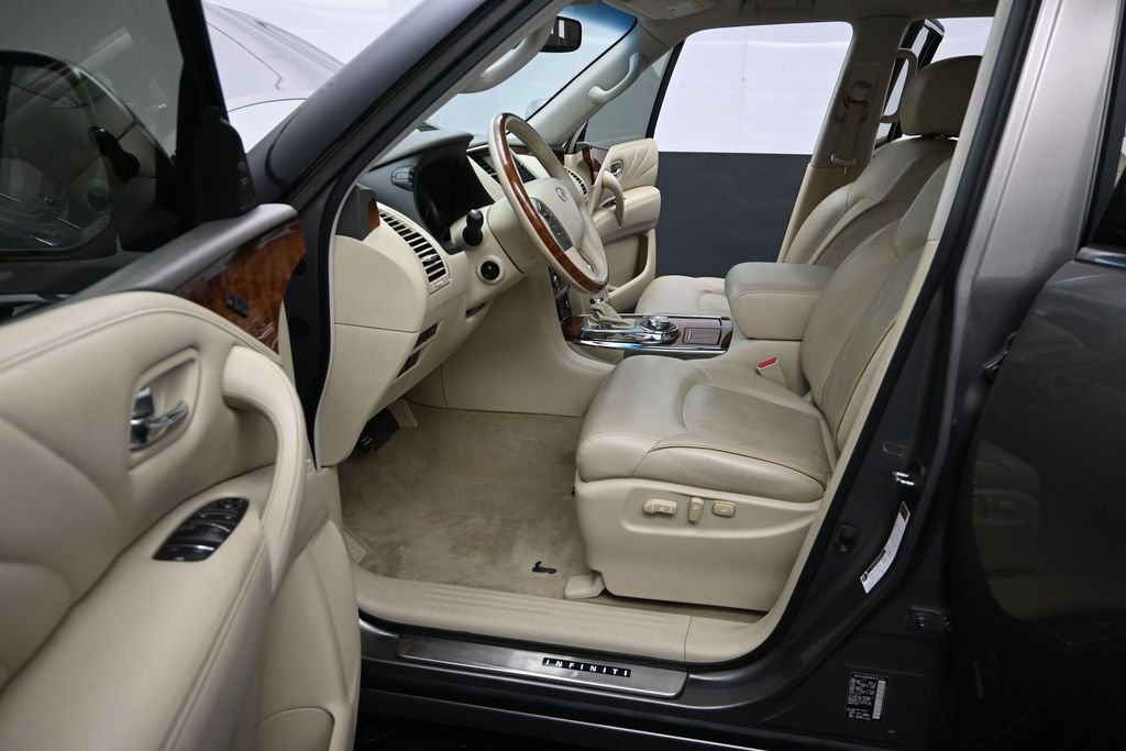 Used 2015 Gray INFINITI  image 15