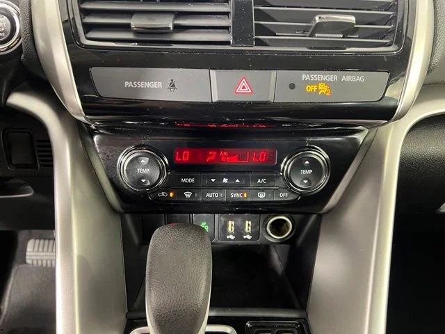 Used 2025 Blue Mitsubishi SE image 25