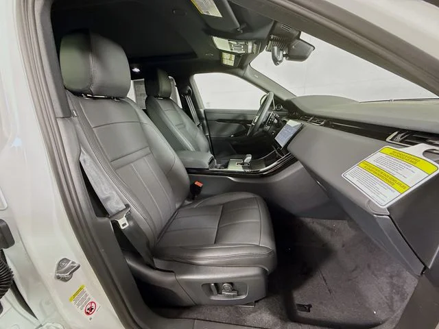 New 2026 Fuji White Land Rover Dynamic SE image 30