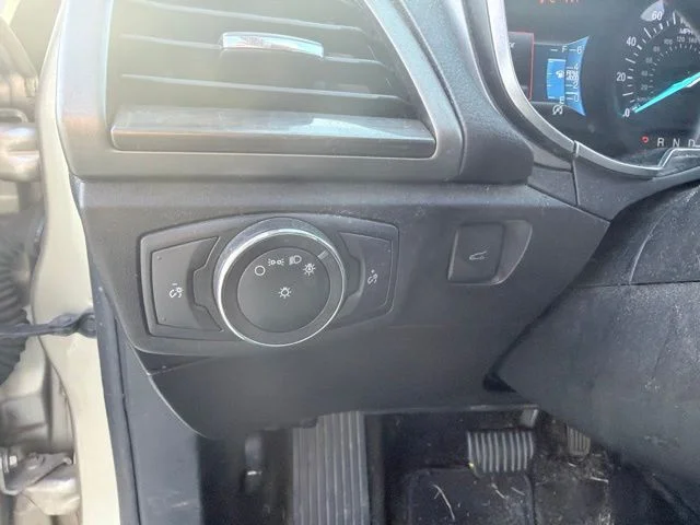 Used 2018 Gold Ford SE image 16