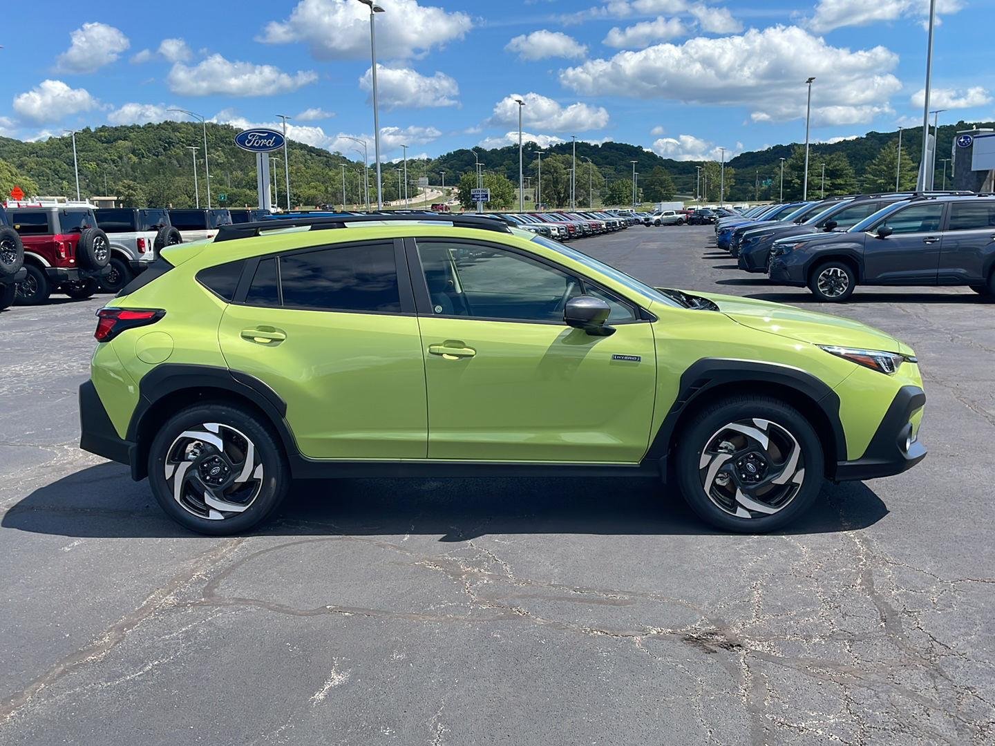 New 2026 CITRON YELLOW PEARL Subaru Limited Hybrid image 6