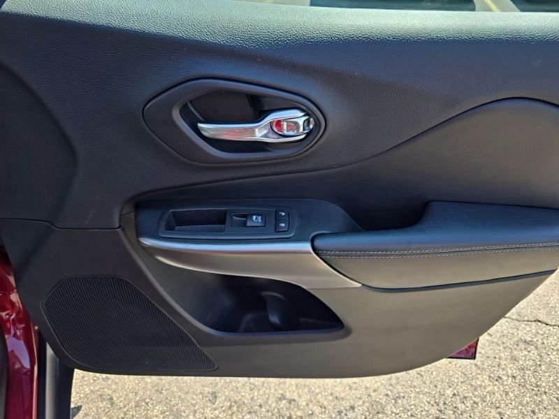 Used 2019 Red Jeep Limited image 34