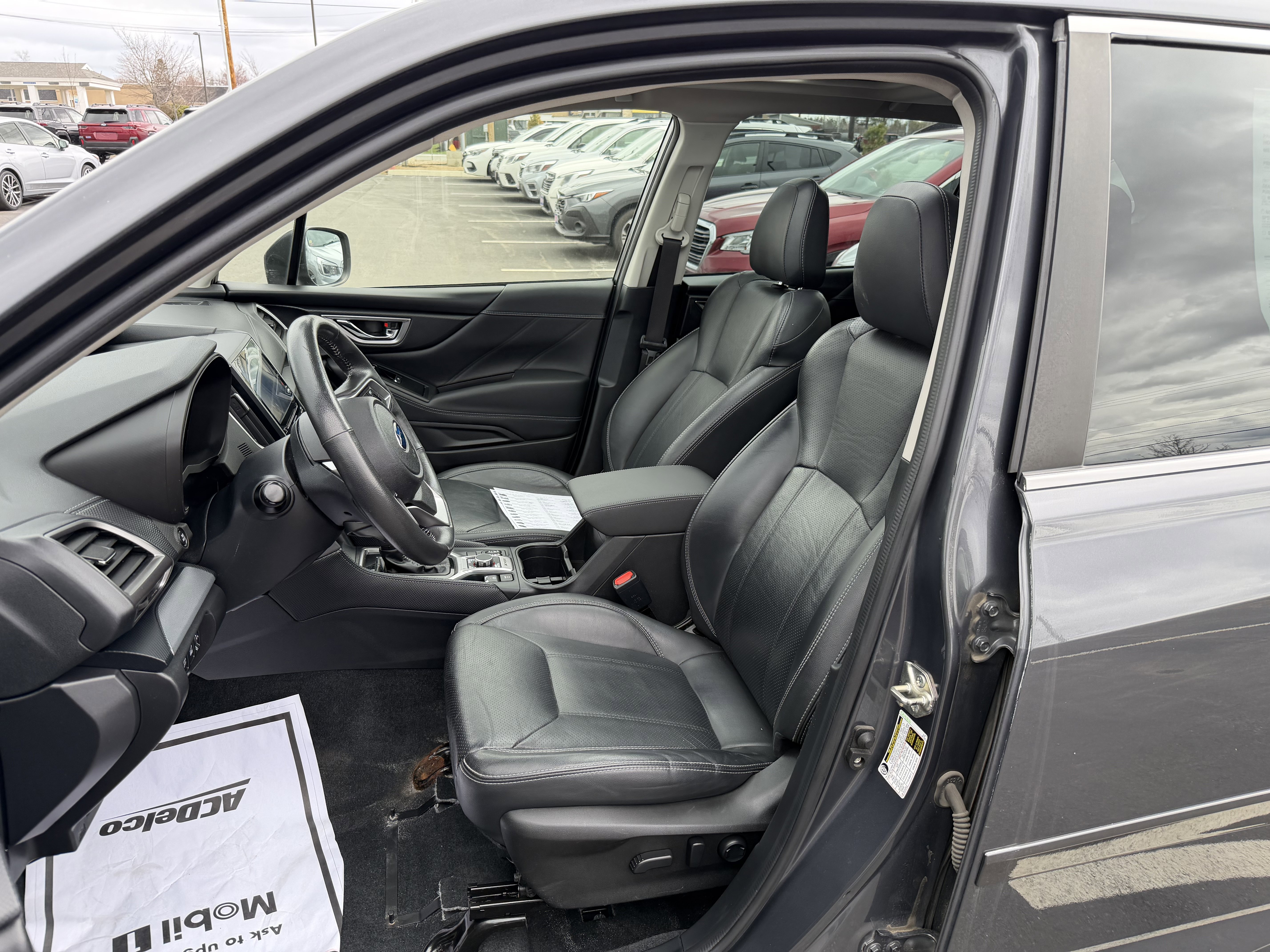 Used 2020 Magnetite Gray Metallic Subaru Limited image 9